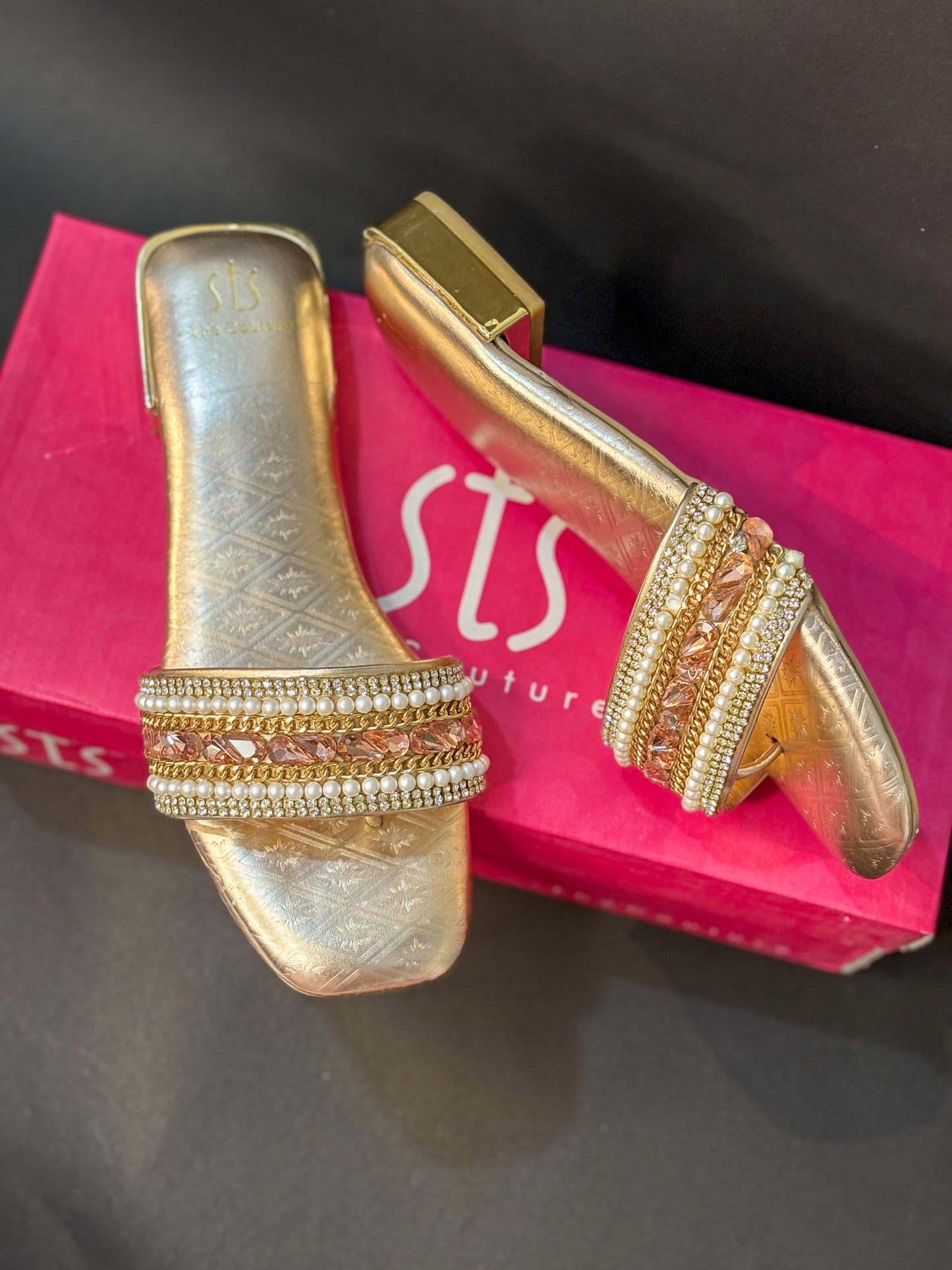 Rosegold Angootha Stone Flats