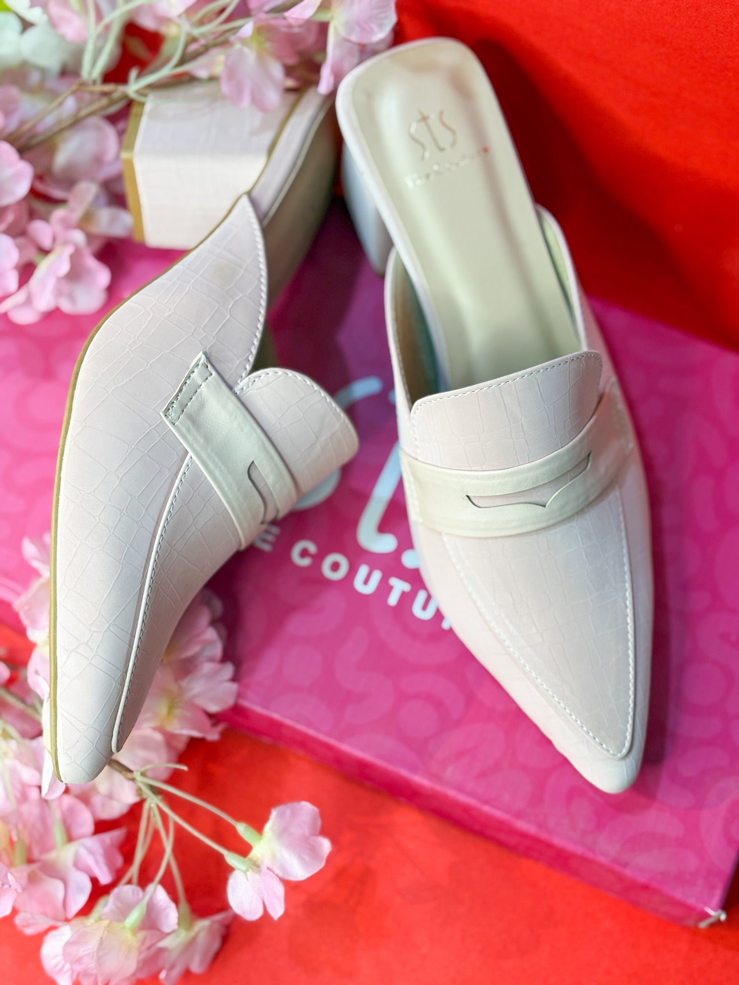 Lavaya Mules