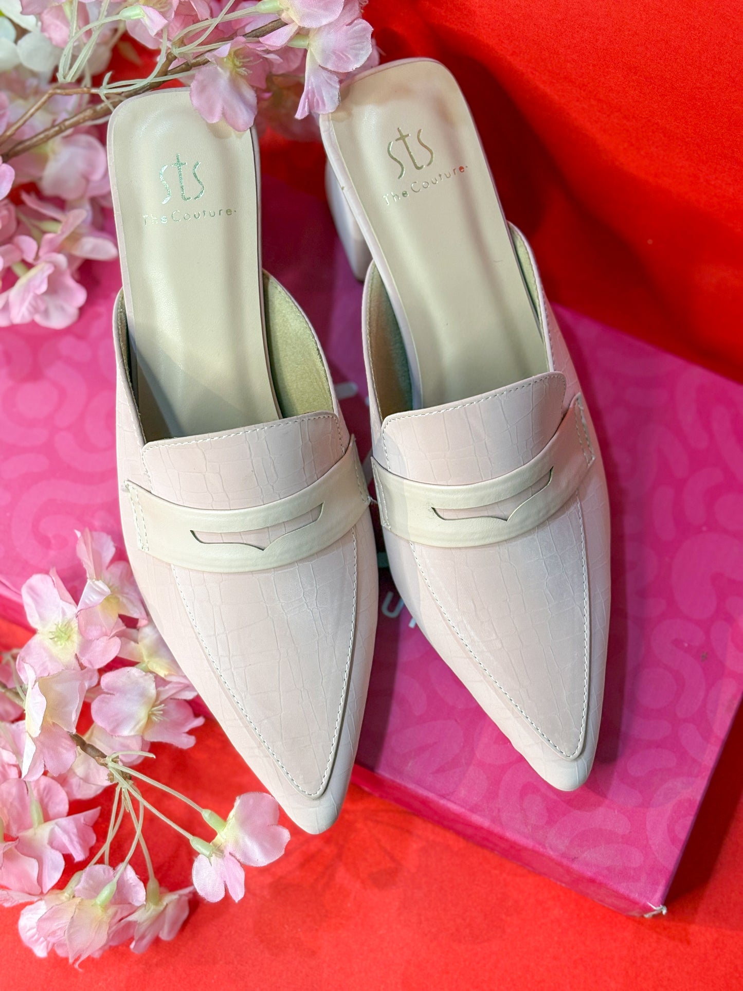 Lavaya Mules