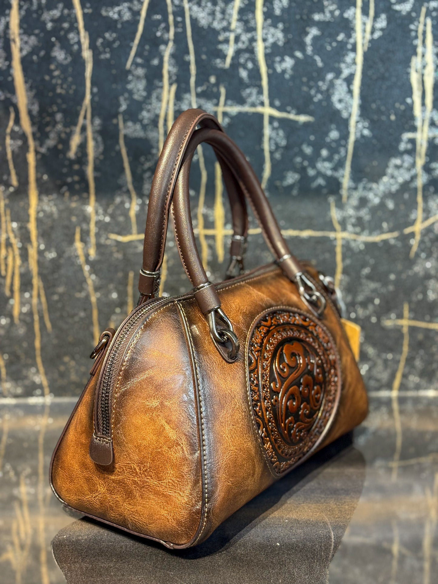 Regal Duo Handheld Bag
