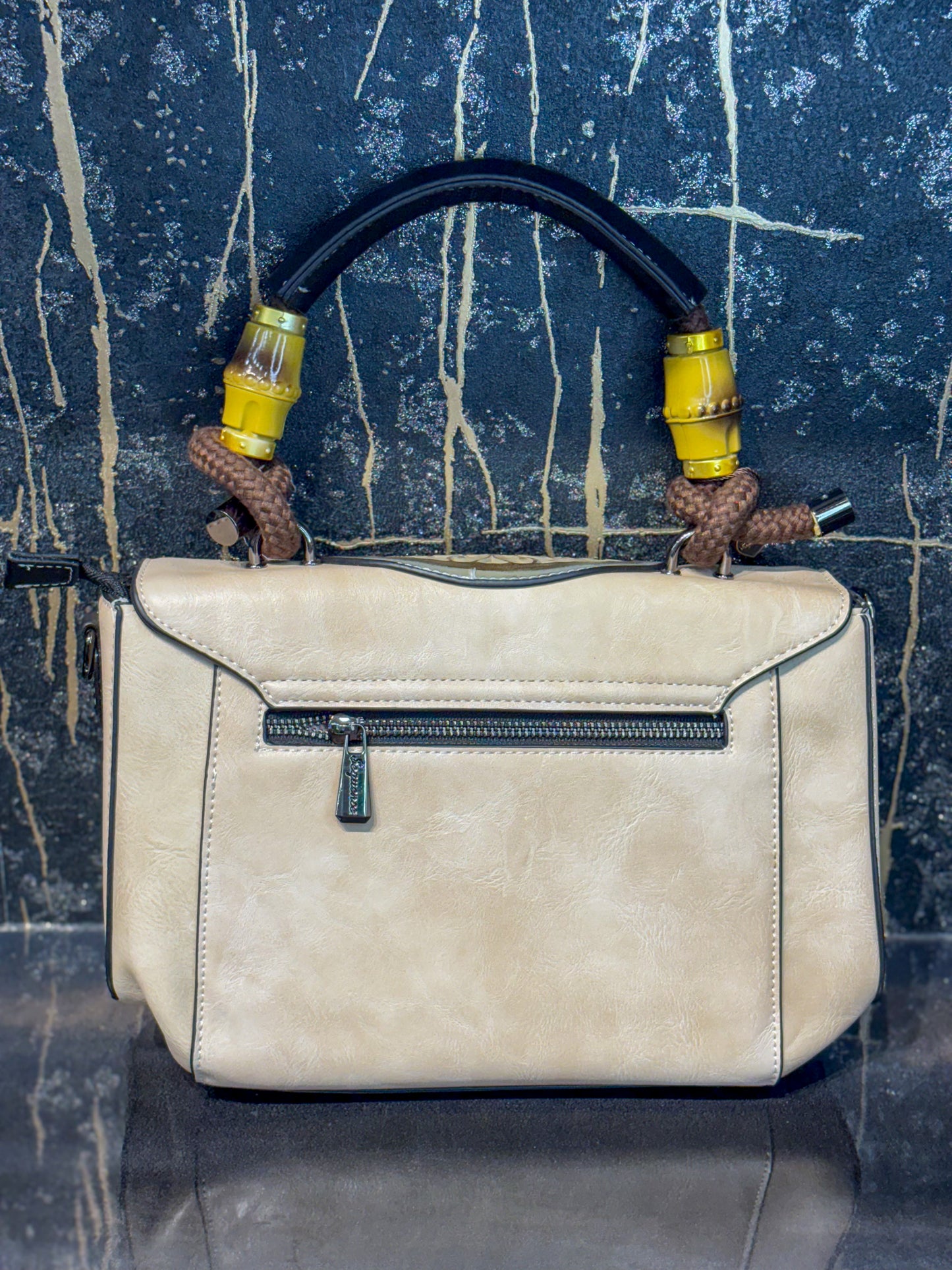 Ivory Luxe Handheld