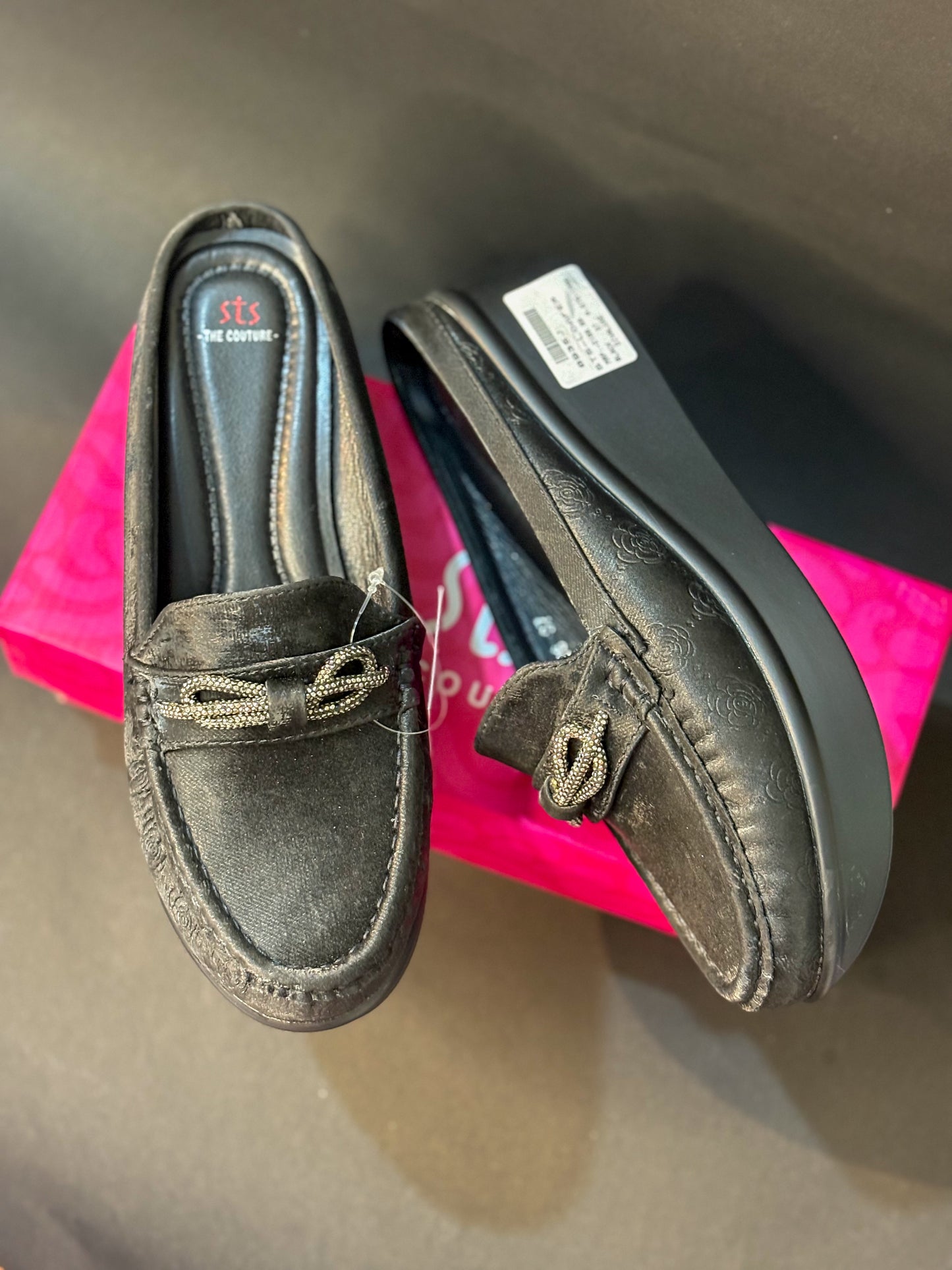 Lustre Noir Loafer Mules