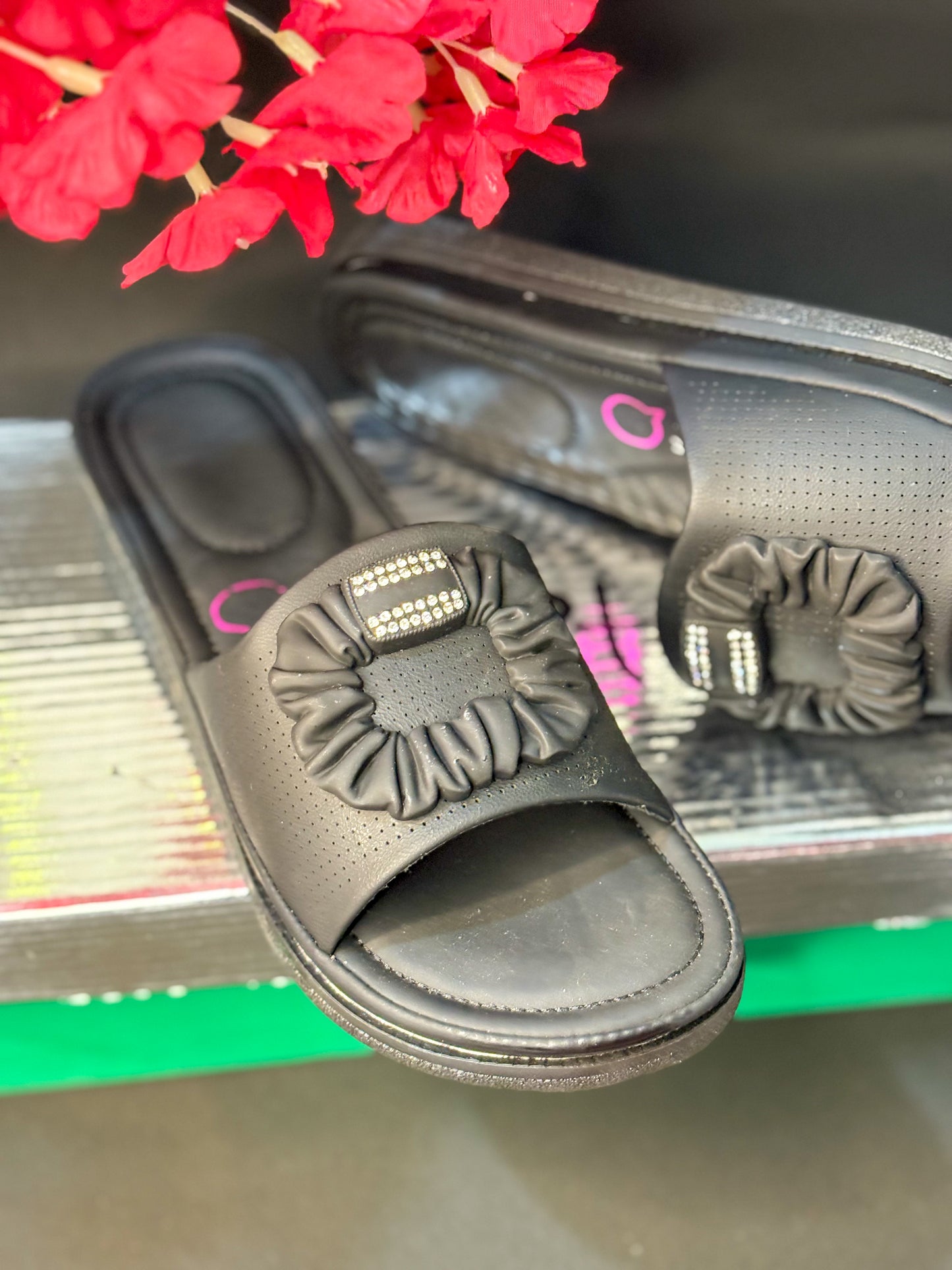 Black Single-Strap Comfort Slider