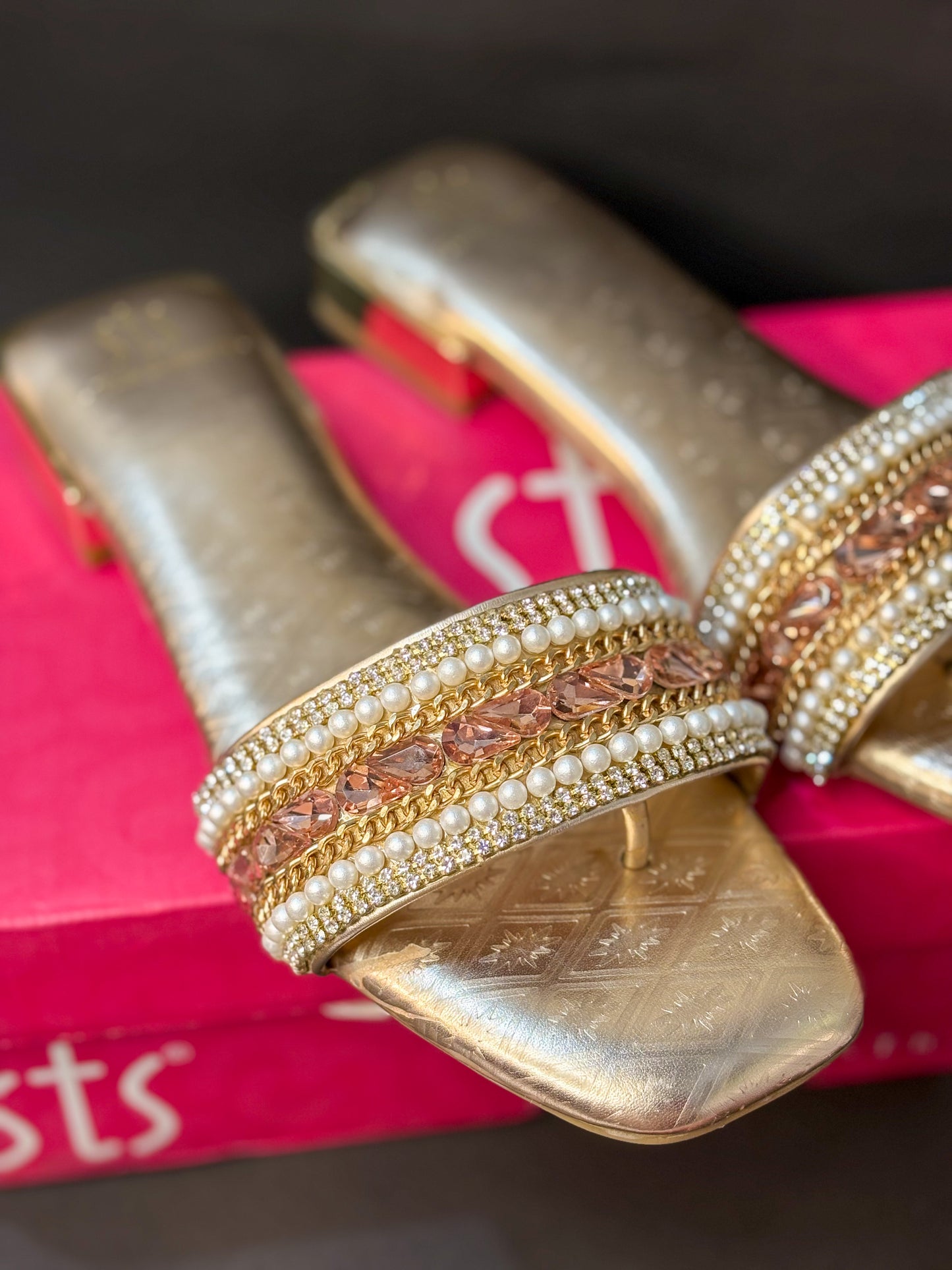 Rosegold Angootha Stone Flats