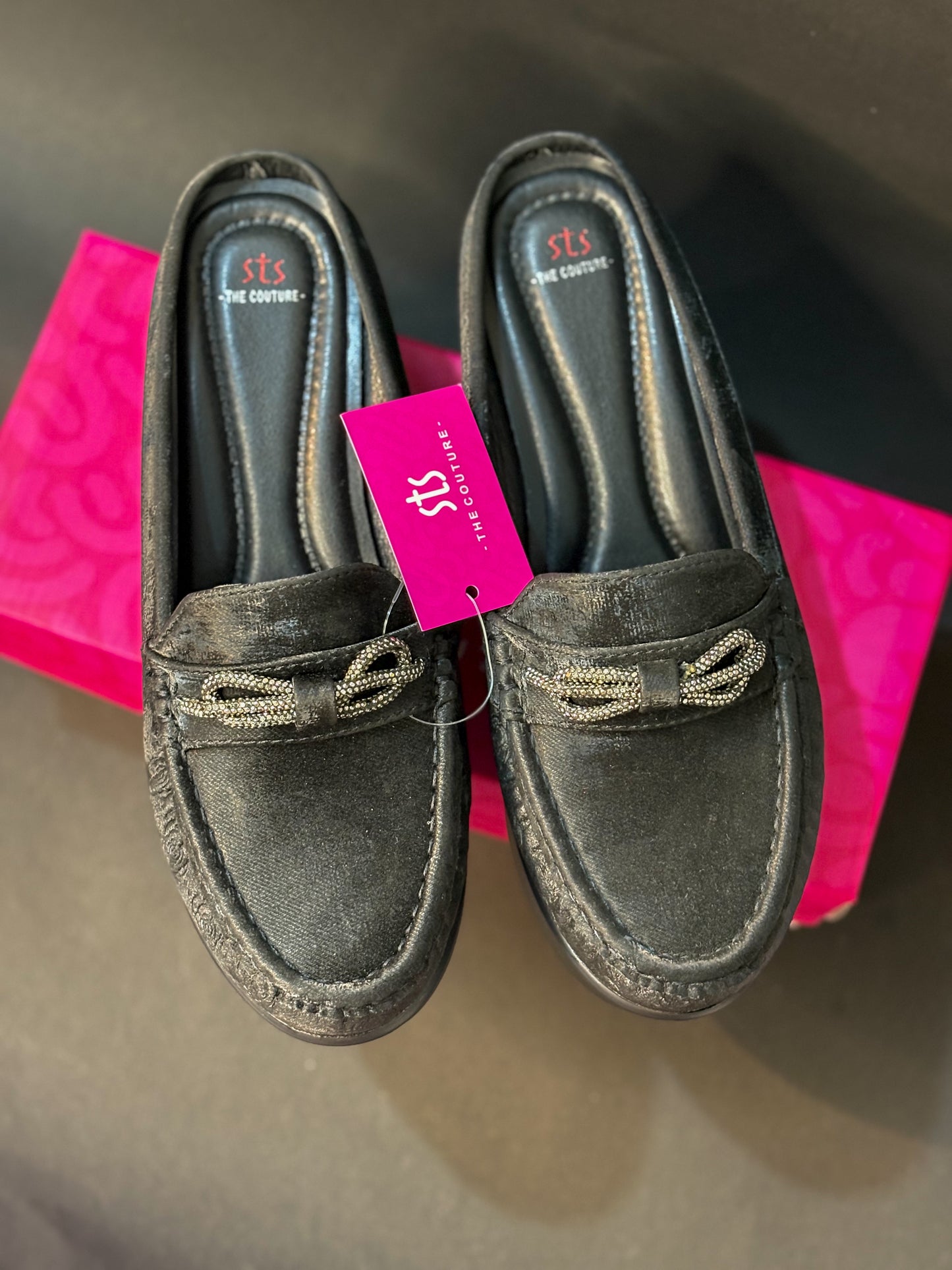 Lustre Noir Loafer Mules