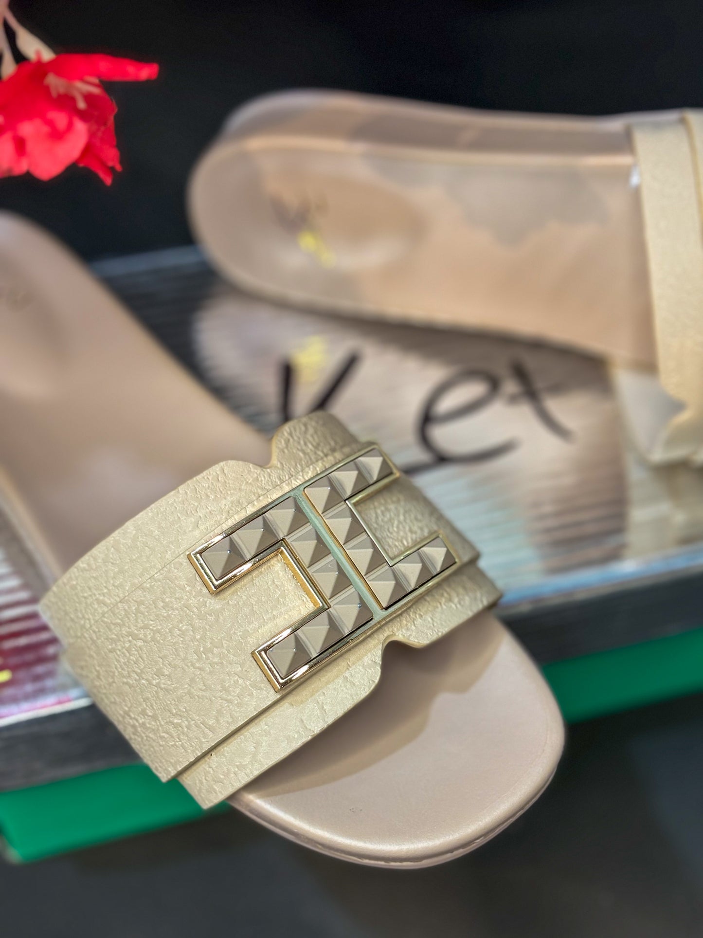 Beige Single-Strap Comfort Slider